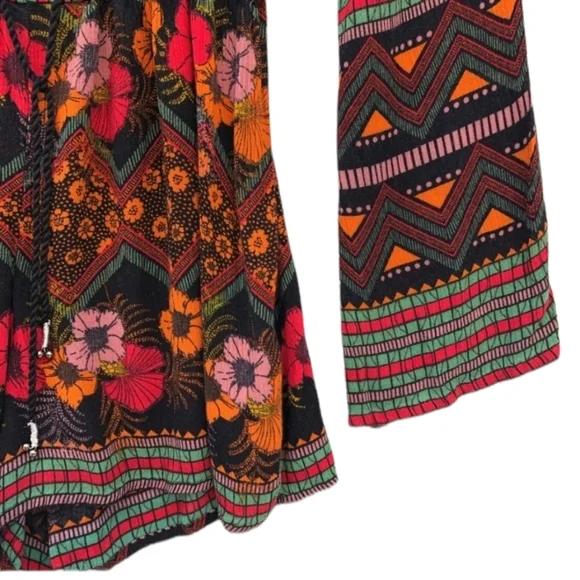 Patrons of Peace Black Floral Romper‎ - Picture 4 of 5